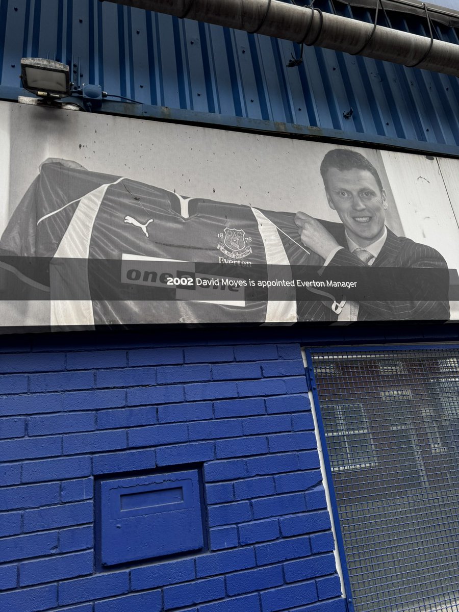 bbcmerseysport's tweet photo. 📍 Goodison Park

🔵 #EFC 🆚 #AVFC 🦁

📻 95.8FM | DAB
💻 Online 

#️⃣ #EVEAVL #PL #TotalSport https://t.co/4ZkuDxfsOn