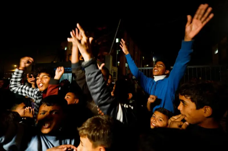 BPINewsOrg's tweet photo. Palestinians celebrate in Gaza streets as news of the ceasefire deal emerges.

The agreement signals hope for peace after months of devastating conflict.

#Gaza #Ceasefire https://t.co/cUCwP9rekc