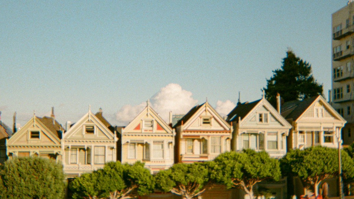 trishaprile's tweet photo. i will never not romanticize sf https://t.co/ysJ52b10F9