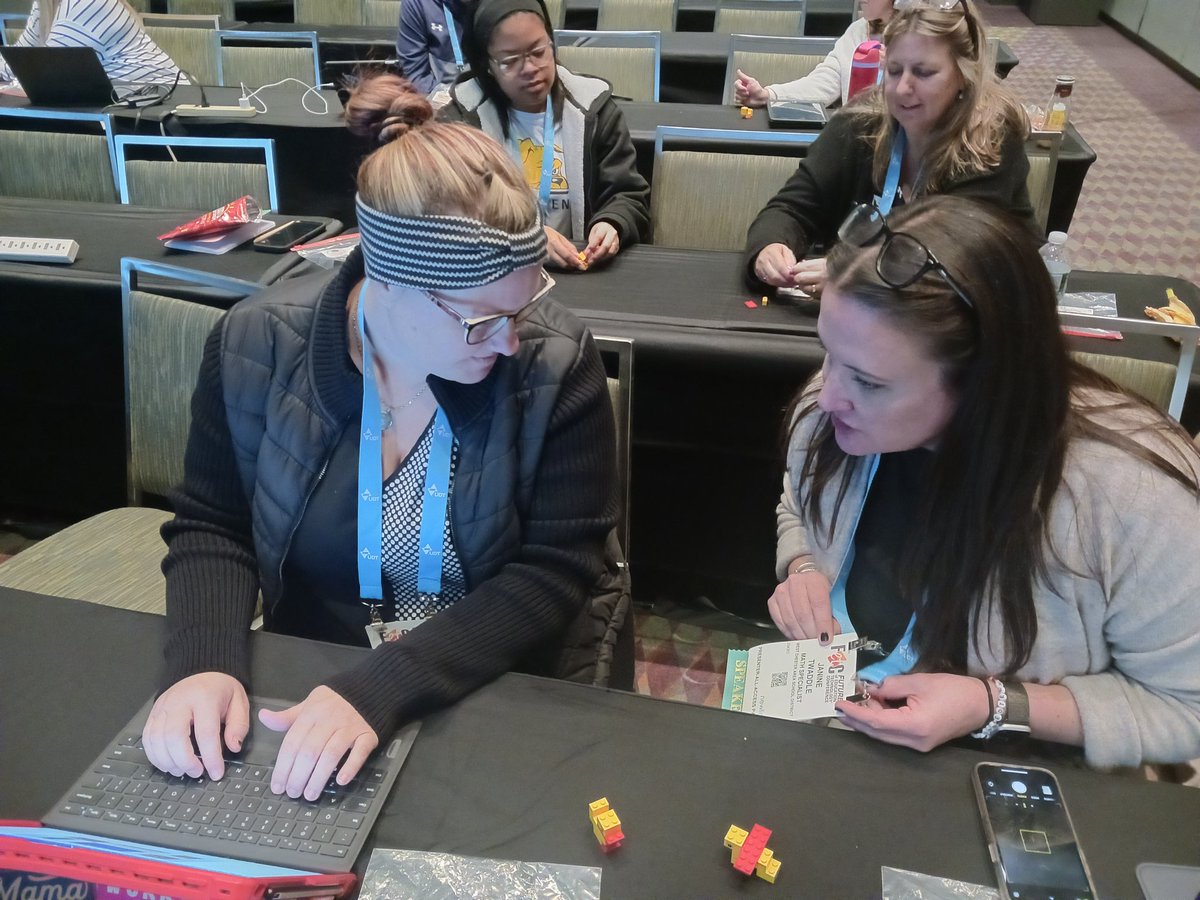 Rosalyn W., PhD 🍏 #EnergizedfortheSemester tweet media