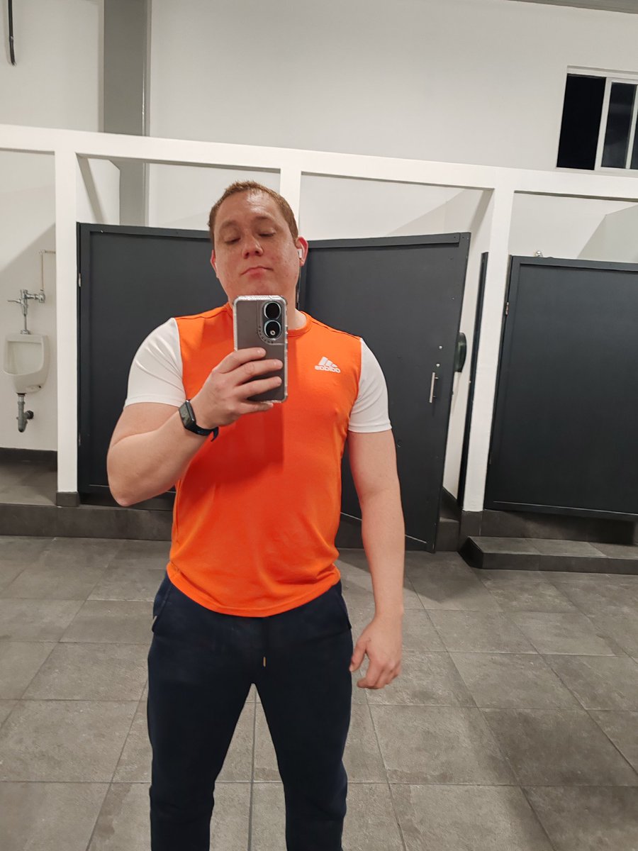 alan (@alan1127610) on Twitter photo 