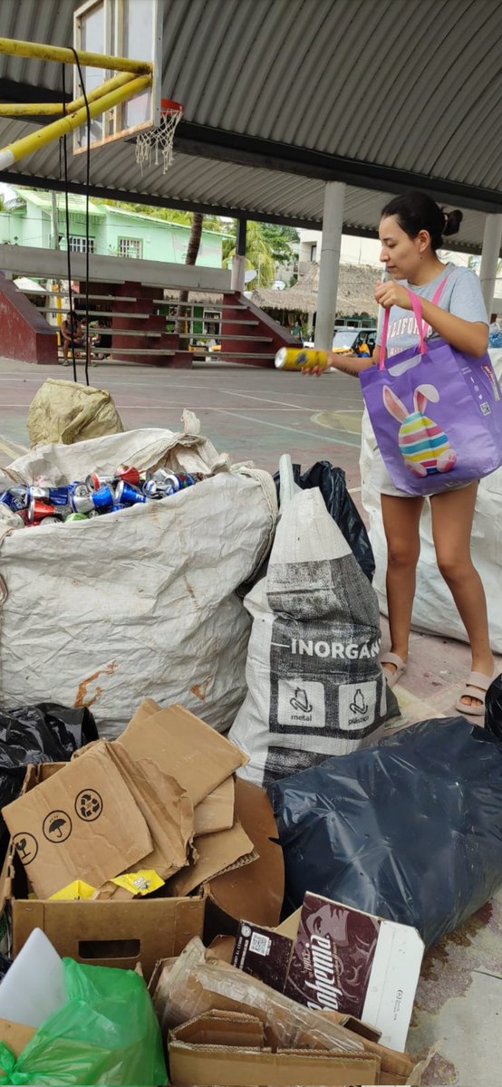 ecoceac's tweet photo. Hoy es un #FelizMiércoles, pues ayer acopiamos ¡866 kg de #residuos, en nuestro primer #ecorescate de 2025 🚮🏖!
Gracias a la labor de 45 voluntarios y la sinergia entre nuestro asociado @BepensaCorp, @FundacionTlaloc, @Petstarmx Cinzia Properzi y Fuerzas Vivas de #Holbox... https://t.co/1BQ2drRaDM