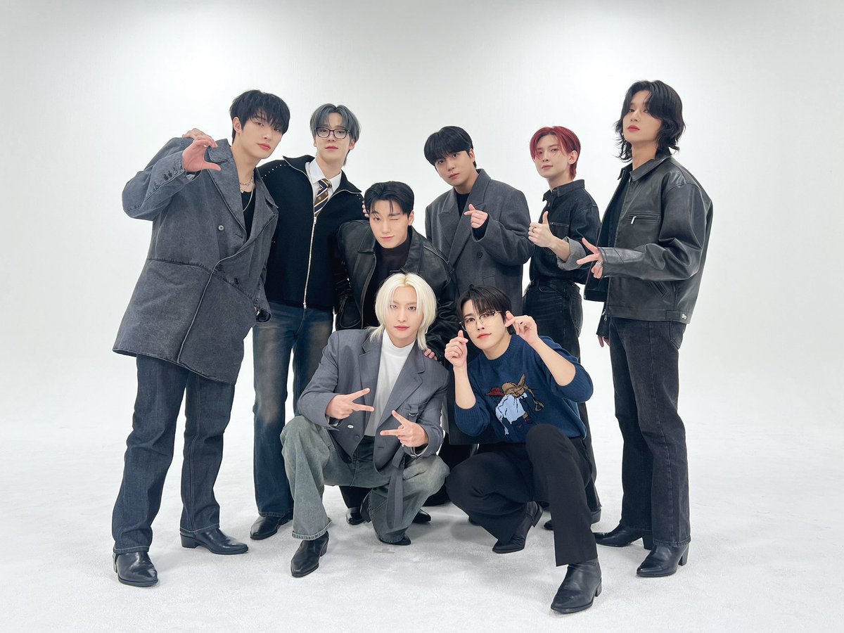 ATEEZczech's tweet photo. @ATEEZofficial [Czech]

[📷] #hello82 Try-lingual Live Fotky

Mohli jste si poslechnout ATEEZ písničky v různých jazycích.
Bylo to zajímavé a my si to užili😎🎤

#ATEEZ #에이티즈
#TrylingualLive_ATEEZ #ATEEZxhello82 https://t.co/Ytd3b0DhL6