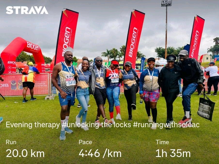s_siraji's tweet photo. Midweek sandwich #runningwithsoleac #runningforhope #TrapnLos #untilWerunagain #ipaintedmyrun @PaintFunRace @runningwithsoleac #unlocking the locks https://t.co/UGxTIpHZbd
