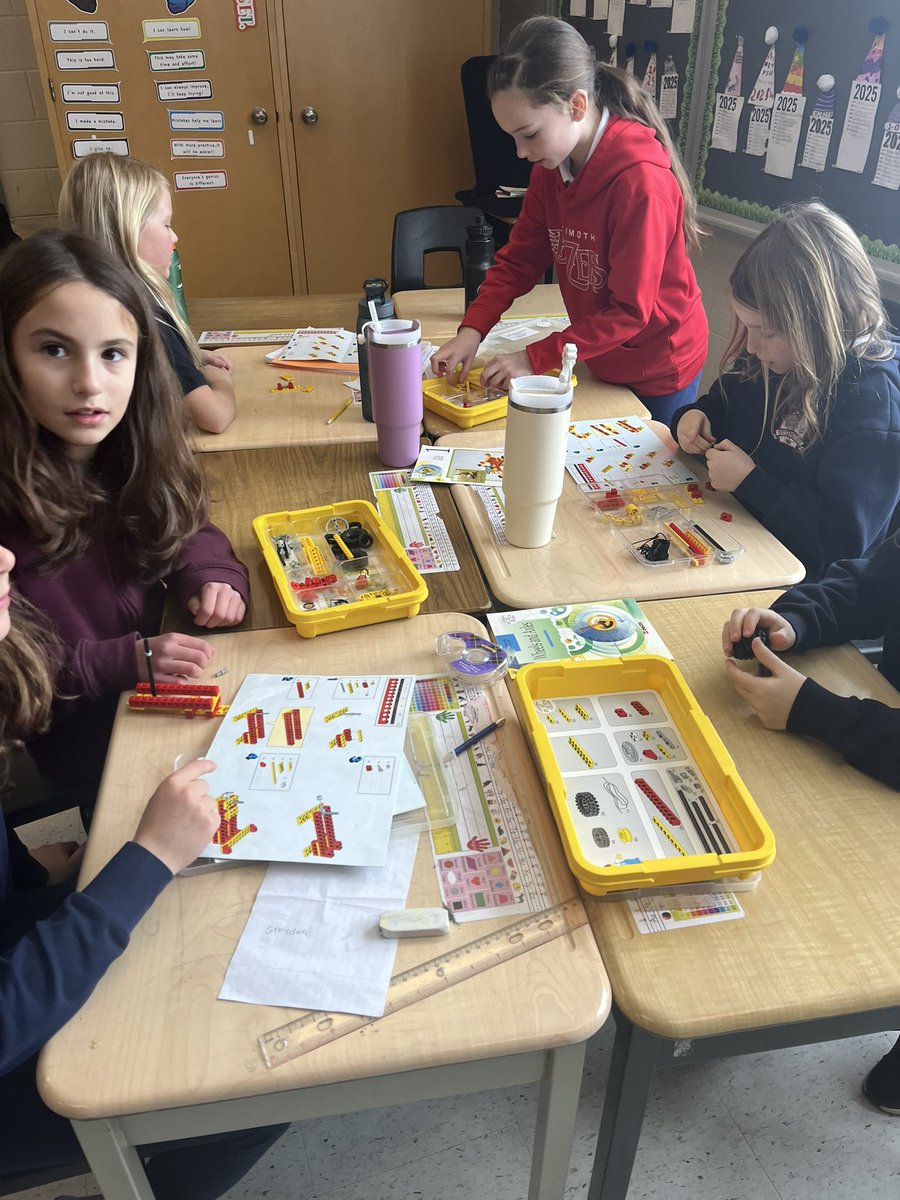 eqaogirl's tweet photo. Simple machines @StTimothyHCDSB 👀 https://t.co/4wefpg5Fmt