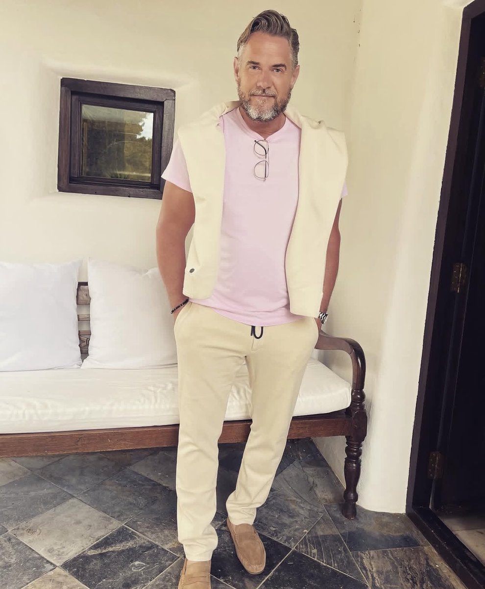 varbian12's tweet image. 