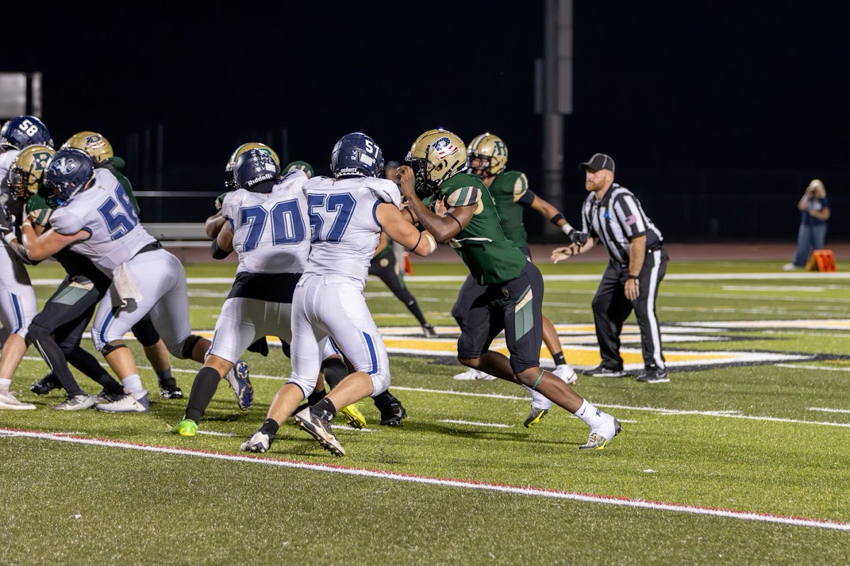 FDRPresidentsFootball tweet media