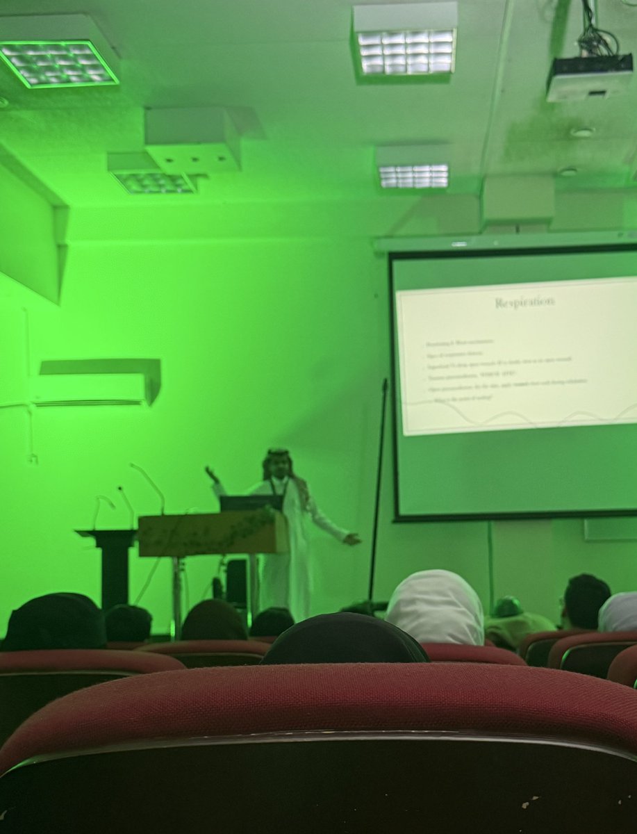 Szzz28's tweet photo. Such an interesting course !!
Wonderful job @uqu_traumateam !! 🤍
#MilitaryEmergenciesCourse
#TraumaTeam2025 https://t.co/GotXziLIR5