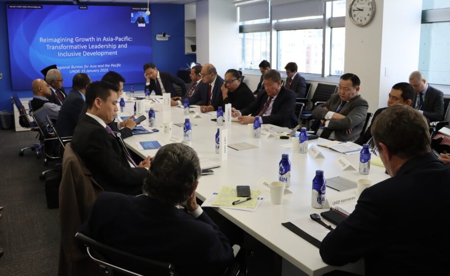 Today's @UNDPasiapacific <a href="/ASteiner/">Achim Steiner</a> conversation with our ambassadors underscored that the middle-income dilemma could keep countries in the economic doldrums, but it isn't a 'trap'. When stuck, it is a policy challenge that requires the courage of reforms and imagination of