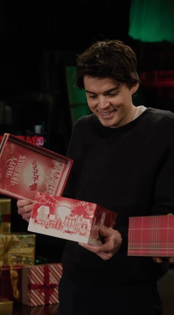 suckit_nerds's tweet image. snl is back                          dave chappelle
this week                                 is hosting