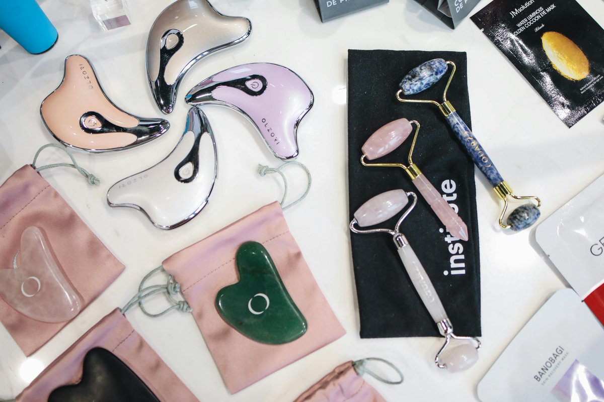 ActiveLifeDrops's tweet photo. Treat yourself with Self-care &amp; Beauty Tools! ✨
Massage devices, skincare tools, and more—your perfect self-care routine starts here. 💆‍♀️
Shop our collection: https://t.co/InMe6mgU6Z
#BeautyTools #SelfCareSunday https://t.co/zHYlRRKYLg