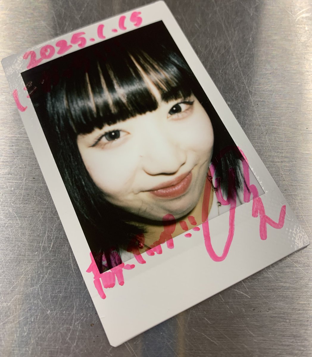 niokatsutoshi's tweet photo. 【TORAX】との出会いは忘れもしない、
え〜〜っとぉ…
確か、梅雨明けぐらいの蒸し暑かったの日のぉ…
なんば辺りのライブハウスやったような…
ゴメンなさい🙇♂️
忘れました😅
でも、貴女達のファーストステージはしっかりと覚えております!
メイビー…
⬇️⬇️
#TORAX https://t.co/YTmpYYdOwp