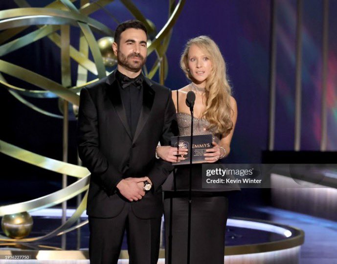 Happy one year to Brett and Juno presenting together at the Emmys 🥹🥹😭😭