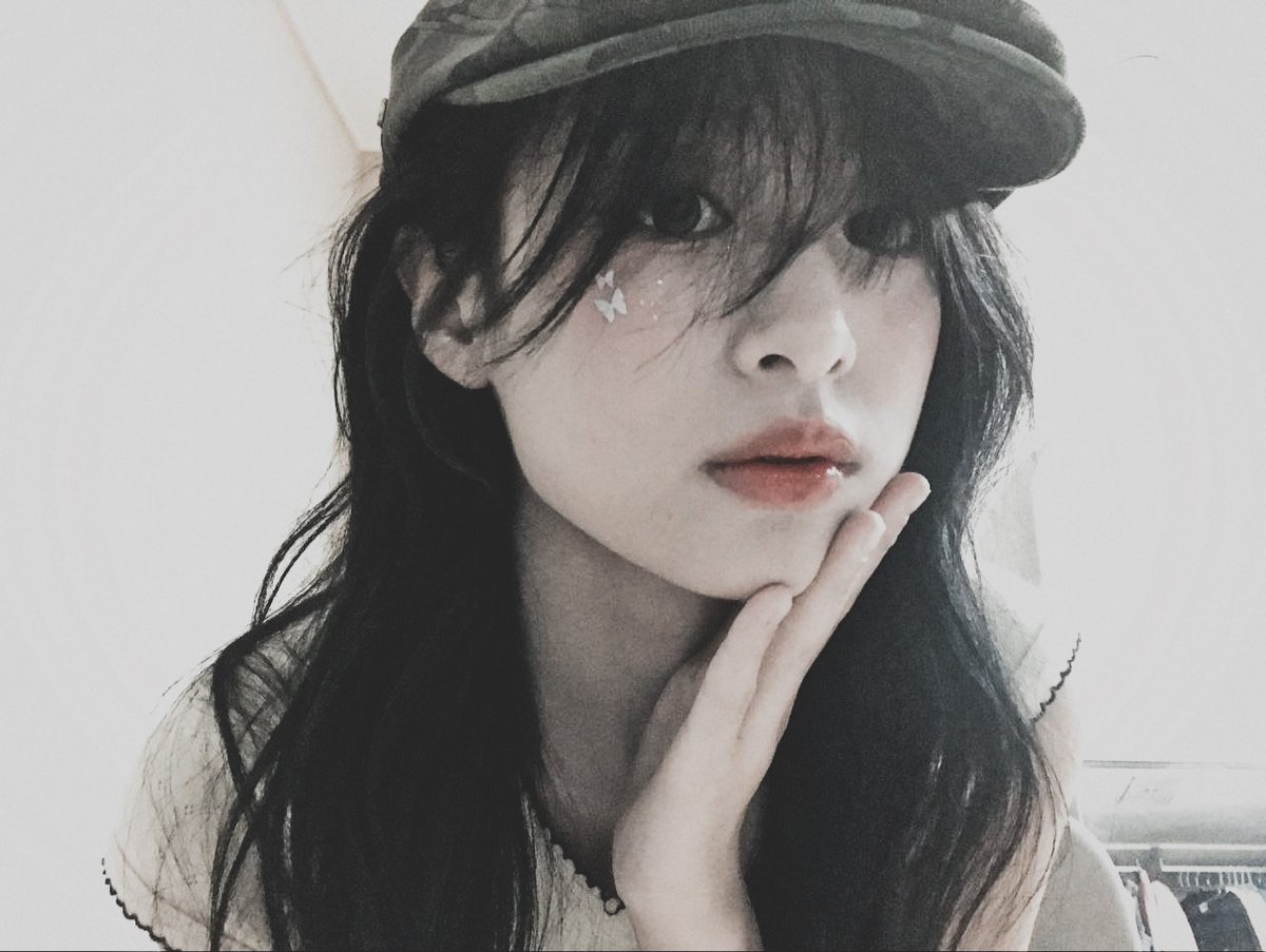 Afhyeon's tweet photo. ᭝ ᨳଓ ՟. .  ⸝  If  the  words  “𝖨͟  𝗅͟𝗈͟𝗏͟𝖾͟  𝗒͟𝗈͟𝗎”  disappear,  I’ll  tell  you  that  I’ll  give  you  my  world. https://t.co/IMSTK4AU0B