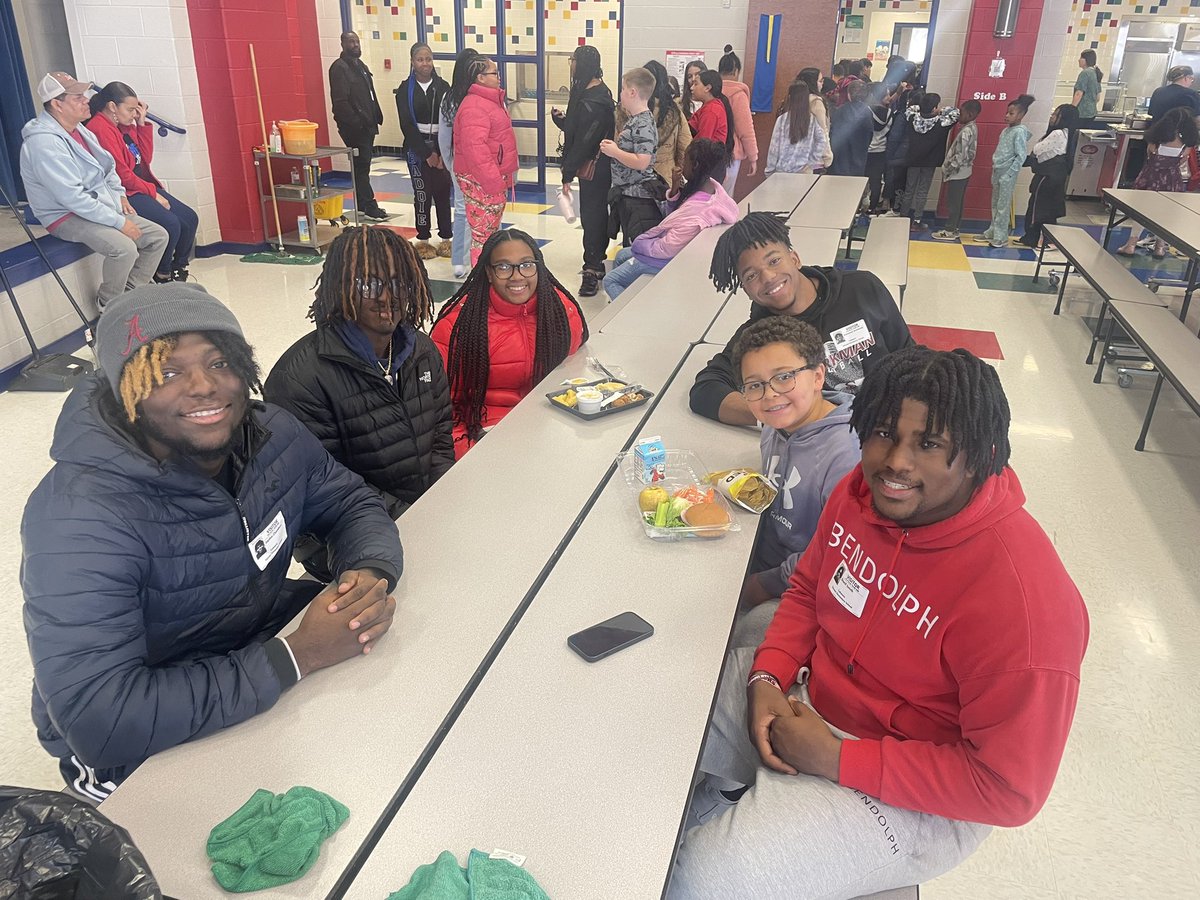 Jayden Chambers (@jaychambers_8) on Twitter photo Just joined the lunch buddy program and. Iam very grateful to have lunch with the youth and mentor them !!@AL7AFootball <a href="/SenatorsFB/">Senator Football</a> Just joined the lunch buddy program and. Iam very grateful to have lunch with the youth and mentor them !!@AL7AFootball <a href="/SenatorsFB/">Senator Football</a>