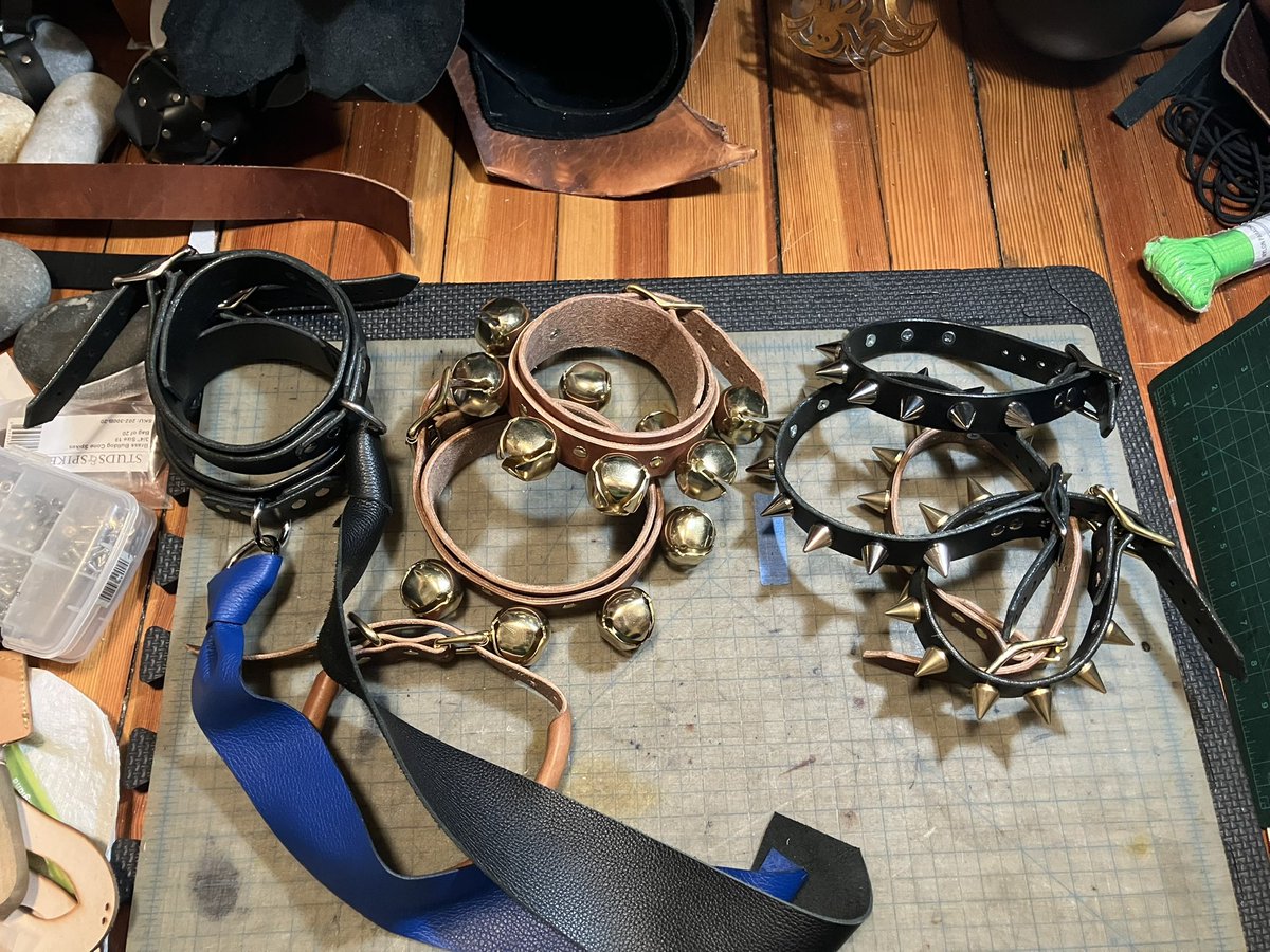 armored_dragon's tweet photo. I have been making So Many Things for #ANE2025. Finishing up the last of the masks tonight, we’ll see if I have time to make another couple of collars, maybe even something bigger. https://t.co/WsIFXE3IFe