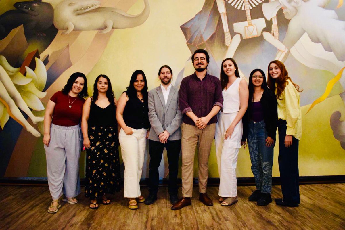 Celebrando al primer galardonado del Premio Dr. Jorge Allende Rivera a la mejor tesis de Doctorado del <a href="/ICBM_UChile/">ICBM</a>; el Dr Jonathan Morales, quien realizó su tesis doctoral en mi laboratorio. Un motivo de orgullo para nuestro equipo <a href="/MedicinaUChile/">Facultad de Medicina</a>
