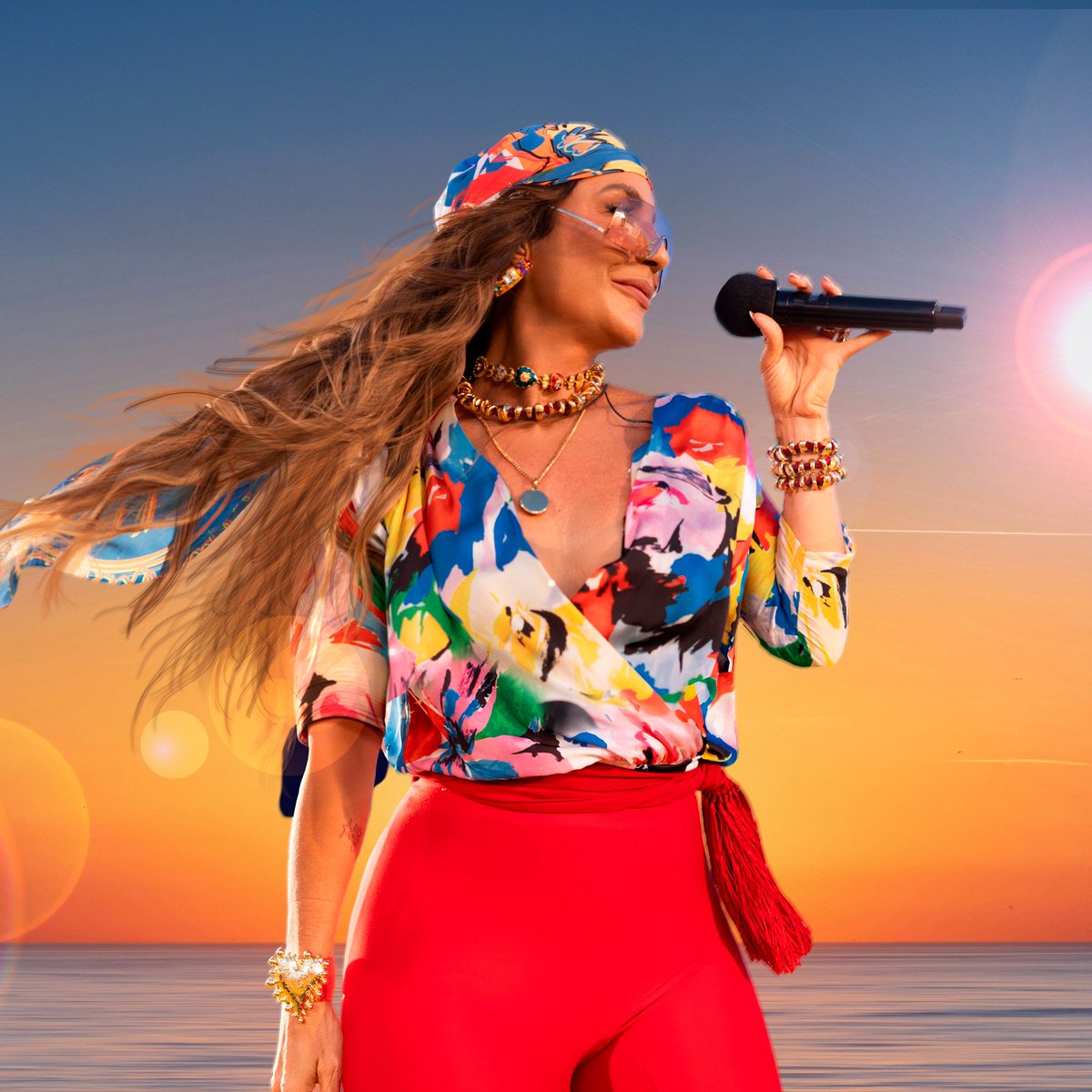 centraldaveveta's tweet photo. E amanhã 12h tem os clipes de #EnergiaDeGostosa e #OVerãoBateuEmMinhaPorta no canal da Veveta no Youtube! 🤩☀️🎬

— Ouçam o EP: https://t.co/ksP60E2wMo https://t.co/xZn31cb8pP