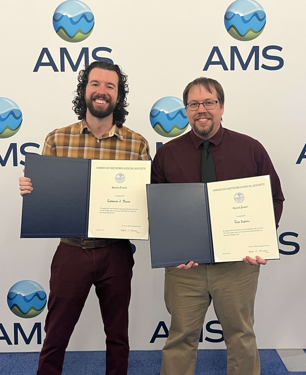 CameronJNixon's tweet photo. Tonight @plustssn and I had the honor of receiving an #AMS2025 special award for our contributions to improving forecasts with visualizations of hodographs!! https://t.co/TEJbtDQGp1