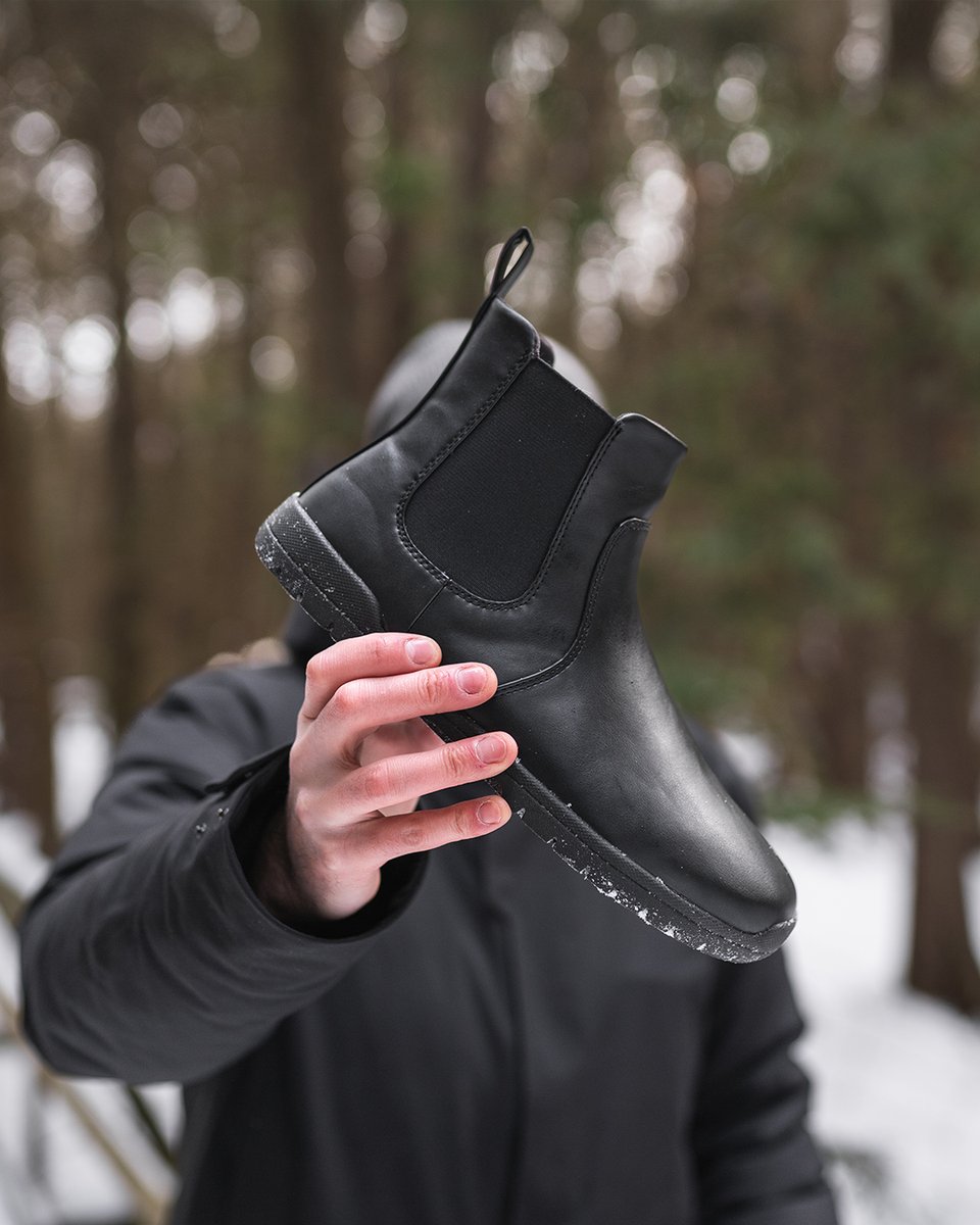 feelgrounds's tweet photo. Chelsea Boots Feature ✨ The finger loop makes them super easy to slip on! 🙌 Now on sale: 50 % off our Chelsea Boots with the previous sole! 🤑 Shop now at https://t.co/AFcxjUcCs7 https://t.co/yhtnPh6F4b