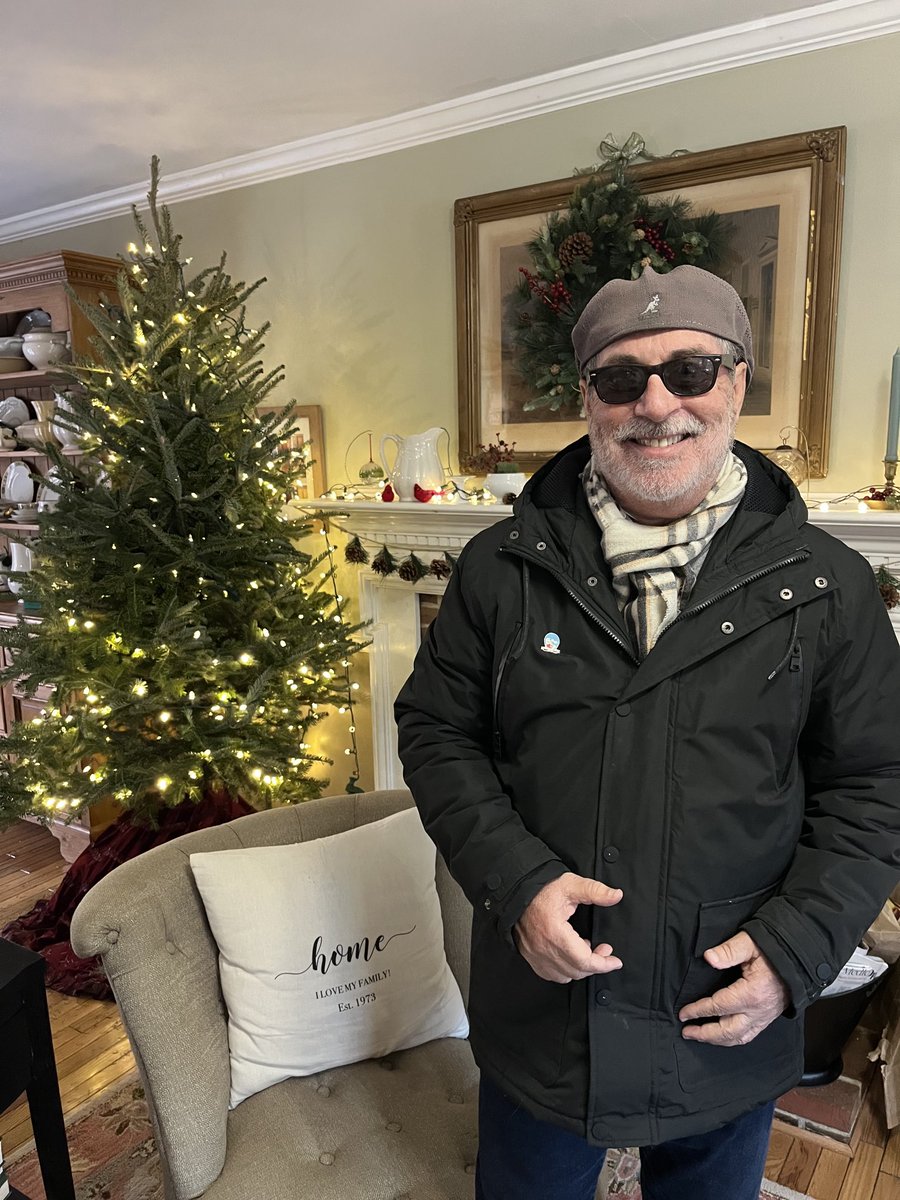 revmahoney's tweet photo. Fashion alert!  After seeing how cool Bob Dylan was in the film, "A Complete Unknown," I think I will start wearing my Ray-Ban's most of the time! #LikeACompleteUnknown #DylanBaby #DaddyO #BobDylan https://t.co/WAaCeP3tlP