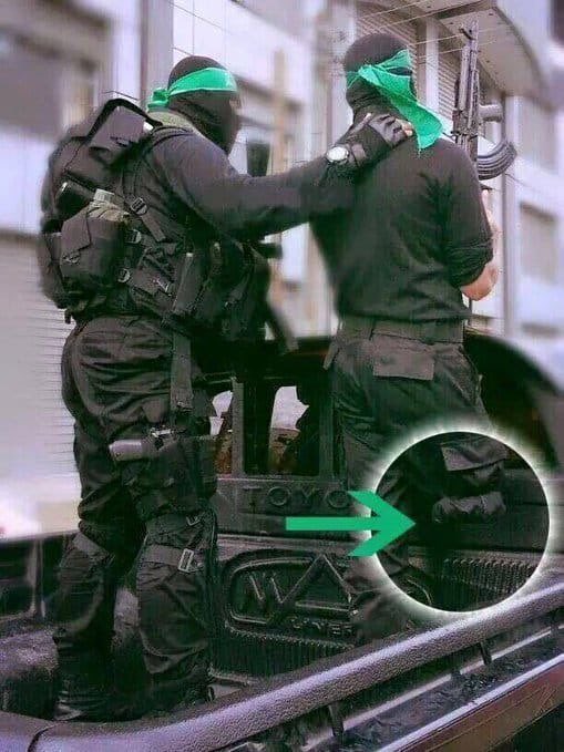 Bu zafer, bacağı kopmasına rağmen cepheyi terketmeyen mücahitlerindir☝🏻