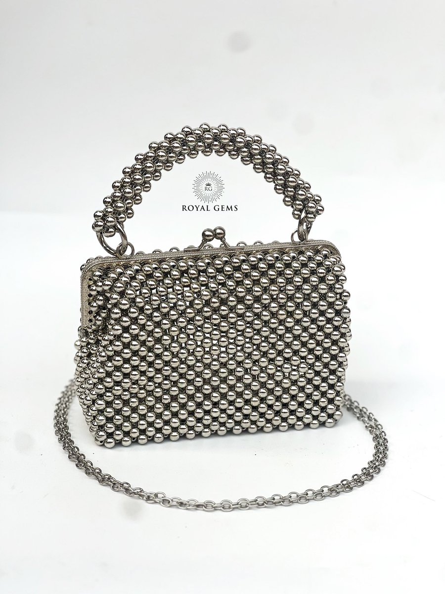 Royalgems_'s tweet photo. Bag Ini
.
Available in colours
.
Price- 30,000
.
Kindly send a DM to order or shop on our website- https://t.co/uOayb1UAcl https://t.co/2oJ2kzJChh