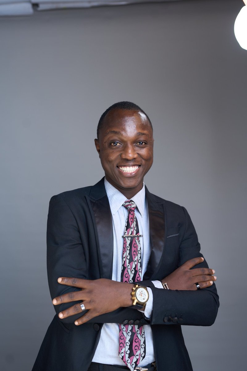 Baba_Shawn_II's tweet photo. Life is getting too serious man....na headshot I dey pose for o
#unedited #professionalshot https://t.co/q7DVzwbnE0