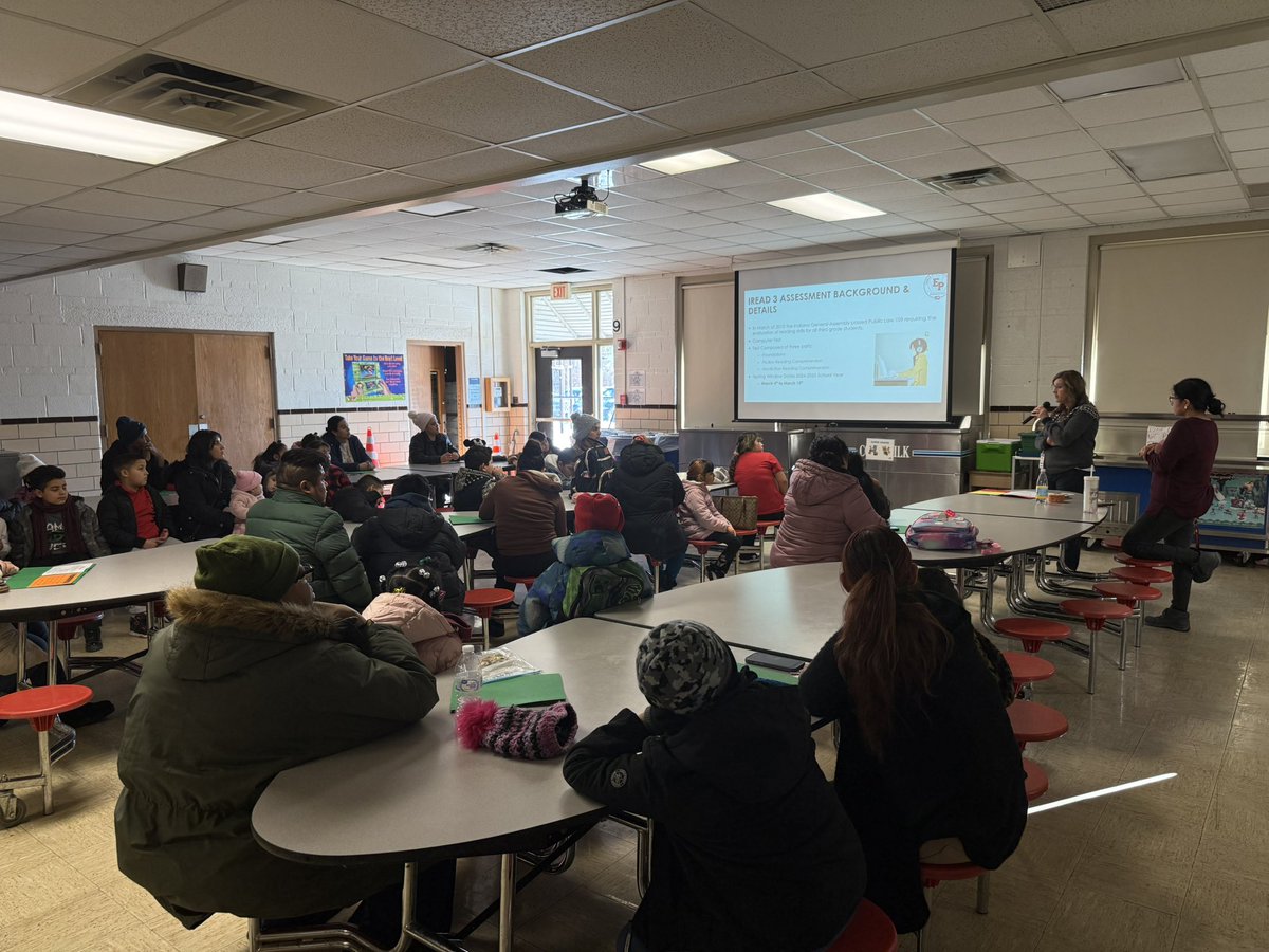 ErniePyle90's tweet photo. We are holding our second IREAD Parent meeting! #PassportToLearning
#WatchUsWork https://t.co/3BjuKpYsCn