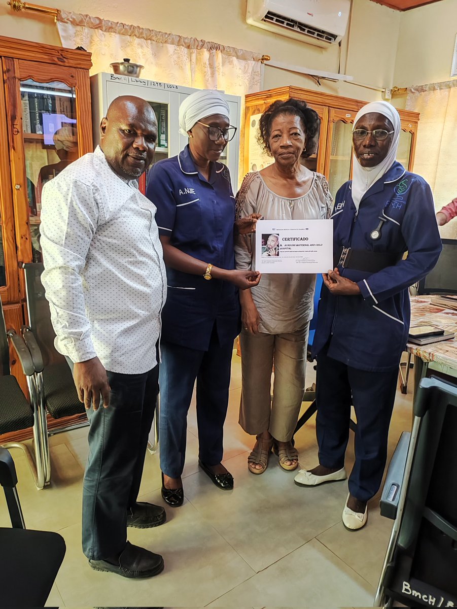 CFajikunda44205's tweet photo. Además fueron reconocidos el Hospital Materno Infantil de Bundung y la Brigada Médica Cubana en Kanifin por sus aportes y apollo a nuestra brigada. Muchas gracias y felicidades por sus contribuciones. 
#MejorSinBloqueo #BMCGambia https://t.co/MeGZZMNAeh