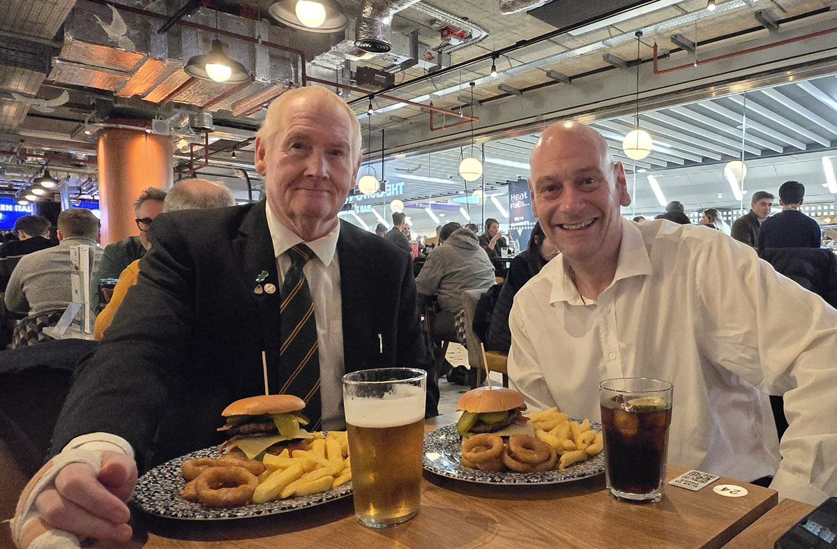 A fantastic evening at <a href="/MarkMasonsHall/">Mark Masons' Hall</a> for my 5th &amp; final #AlliedMasonic degree, #TheRedCrossOfBabylon. A brilliant ceremony, several dignitaries,and a 10 year promise fulfilled. I can now wear the jewel with pride..&amp; what better way to celebrate than with a burger! <a href="/AMD_London/">AMD London</a>