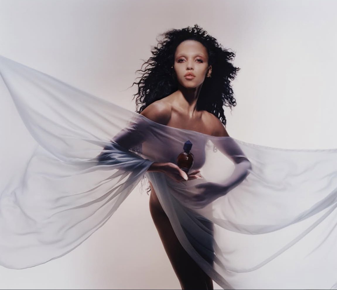 songfestivalaze's tweet photo. 🇬🇧🇨🇭 UK rumors suggest the BBC has chosen a famous artist with over 100 million Spotify streams to represent the country at Eurovision 2025 in Basel. Possible candidates are Calum Scott or FKA Twigs. https://t.co/xjtIBl8LCB