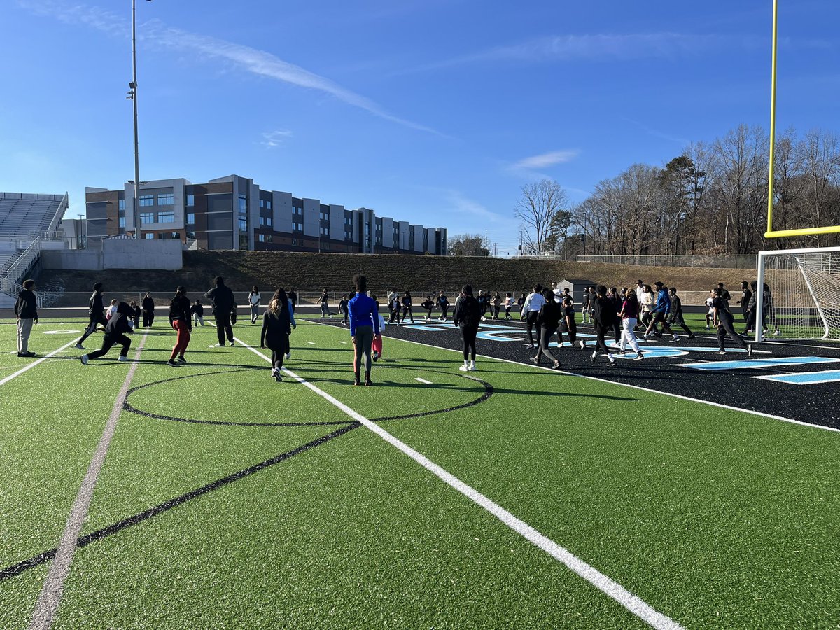 SeckingerTF's tweet photo. Great day at conditioning today! Over 55 sprinters.
@SKG_Athletics
@Coach_Will_i_am https://t.co/E4WTaiJ1ZY
