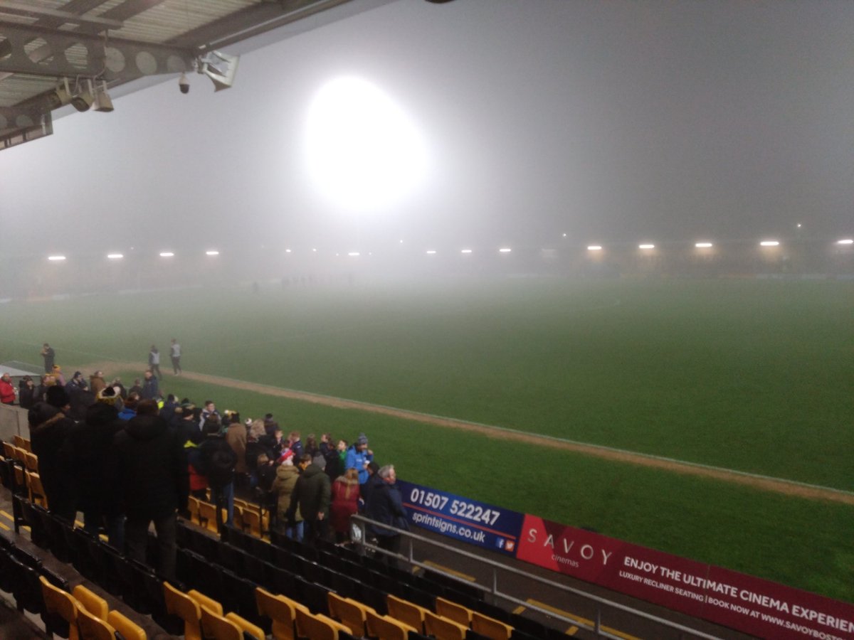 Unfortunately the fog has beaten us tonight and the game has been abandoned. Thank You for Listening.