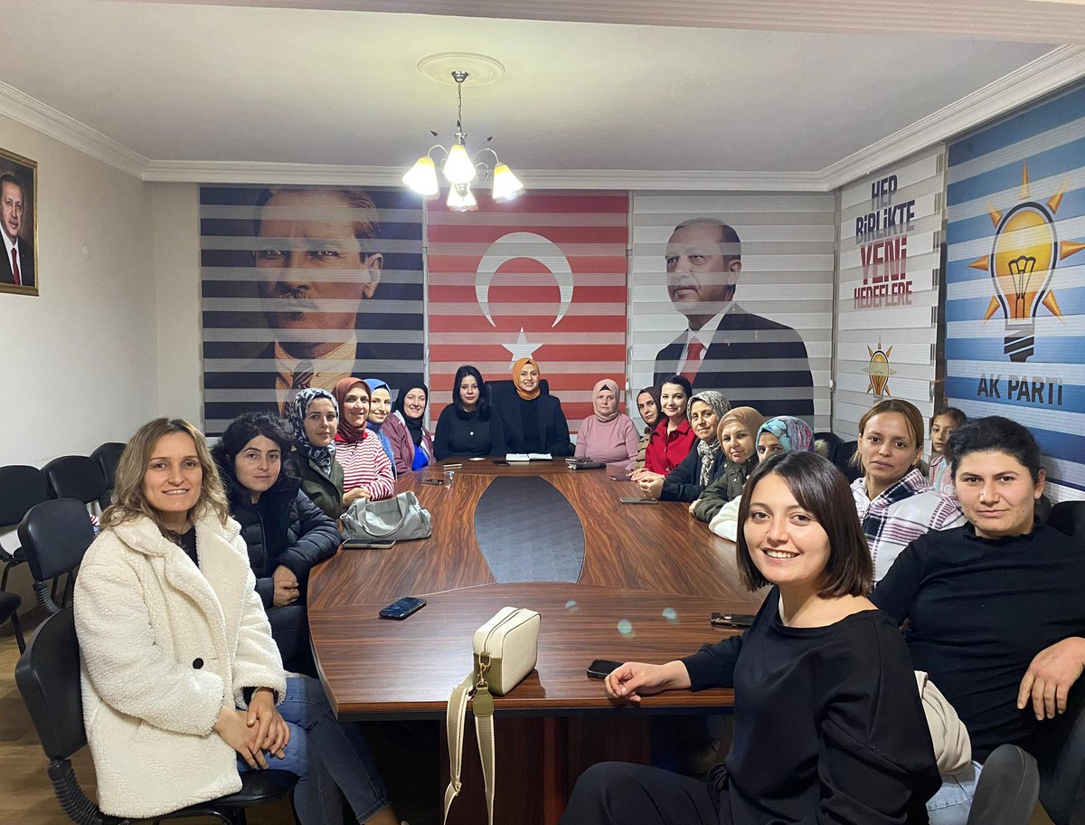 dere_kad's tweet photo. Haftalık olan toplantımızı gerçekleştirdik. Hayırlara vesile olsun. https://t.co/KcEUV4tqiG