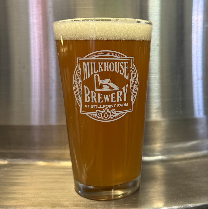 NEW! GREEN FARMER PALE ALE #27
Some things just go together perfectly… like rye and nugget hops!
Brewed with Maryland pale and pils from Bear Branch and Chesapeake Malting, and caramel rye from Bear Branch, this one is balanced, spicy, hoppy and delicious.
5.5% ABV, 100% AWESOME