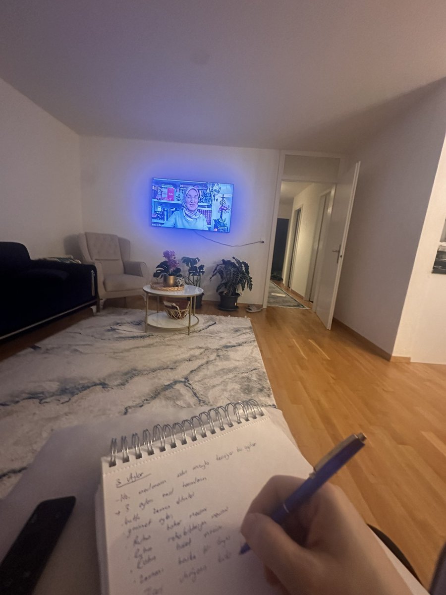 #emineeroglu 💚
#3aylar