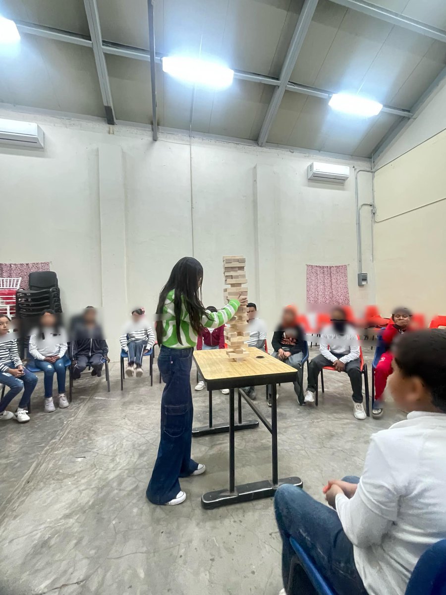 UNavojoa's tweet photo. *-Yo elijo mi vida sin drogas , jugando al Jenga de las preguntas.
*-Niñas y niños de 6to, 5to y 4to grado  de la primaria “Niños
héroes “
*-Navolato, Etchojoa https://t.co/msnJE0VZen