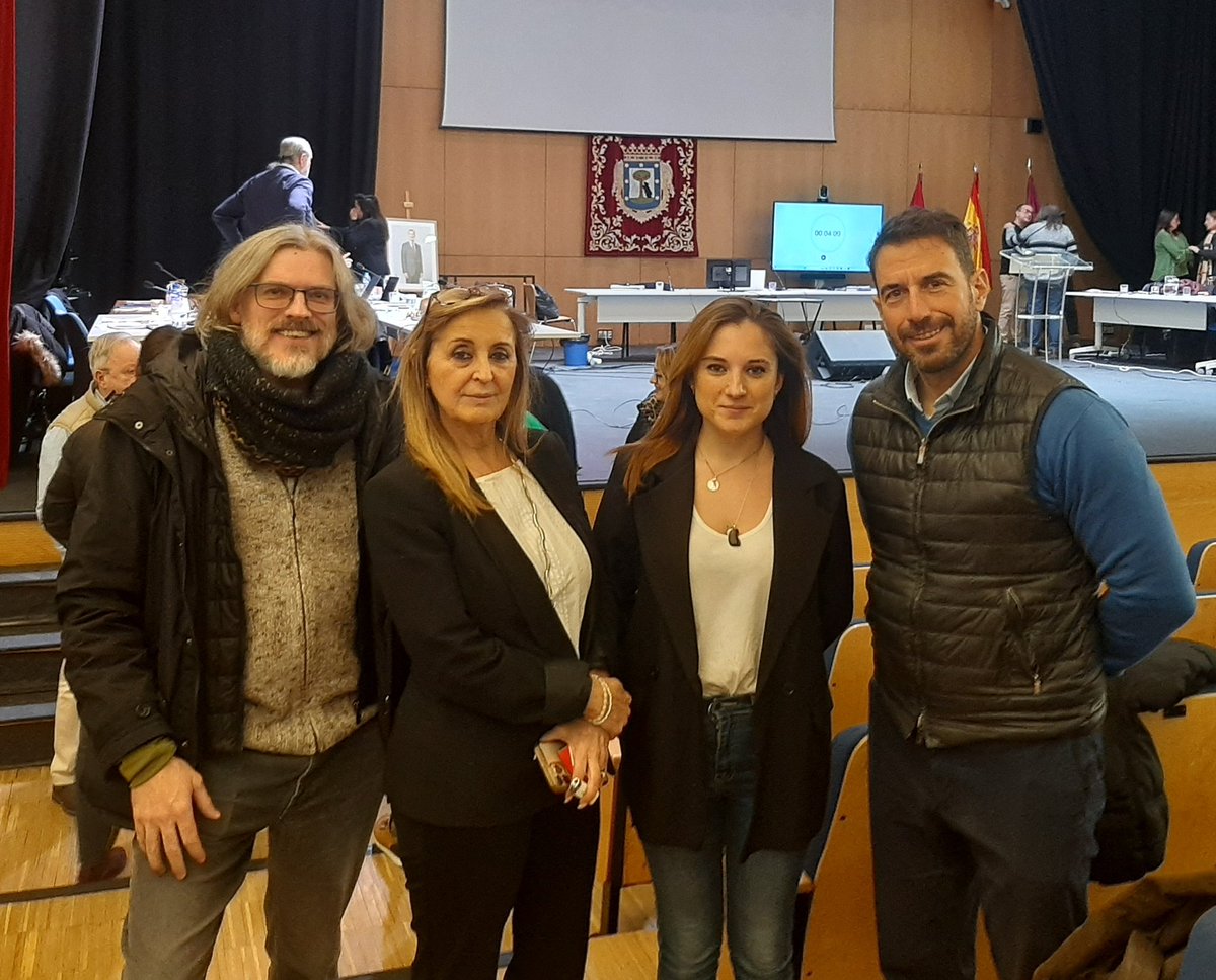 VOXLaLatina1's tweet photo. Hoy nos acompañó @davidlucasRE en el #PlenoDistrito de la @JMDLatina.
@ramosmarian4 @BLorenzo90 https://t.co/MKyy4D3tkv