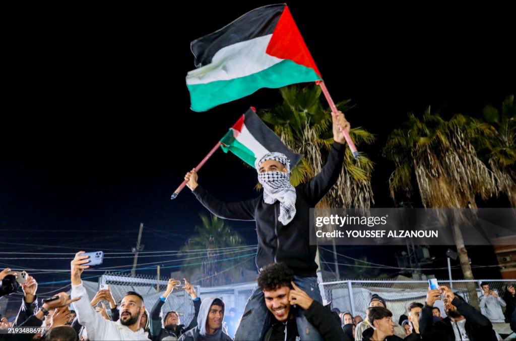 VintageVault8's tweet photo. Moments after the ceasefire was announced in Gaza City, Palestine. January 15th, 2025. https://t.co/BUcKCRLTKd