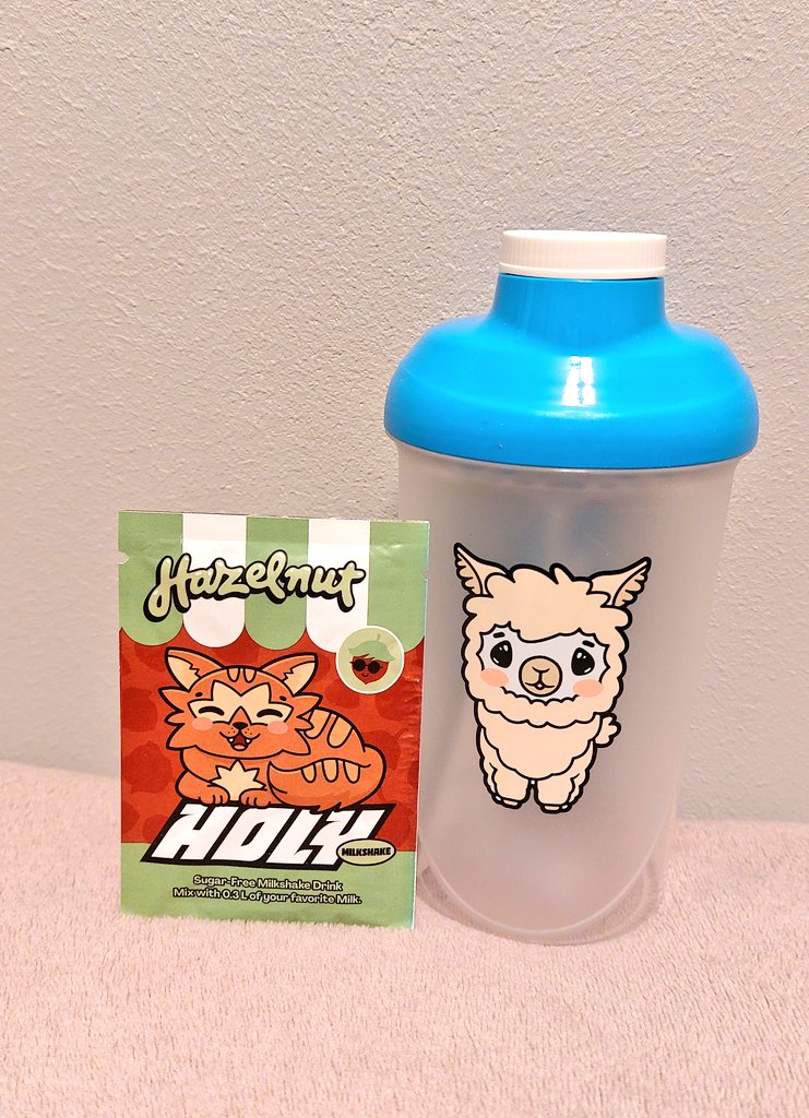 Lunaria961's tweet photo. Heute sind einige schöne Sachen angekommen 🥰
Zum einen das erste Teil meiner #FriendlyFire10 Bestellung und zum anderen meine erste Bestellung von #Holy 😄 Viele Bekannte haben es mir empfohlen und da es ein gutes Angebot zum Jahresanfang gab, habe ich mal zugeschlagen 😊 https://t.co/TsCF9HQWjg
