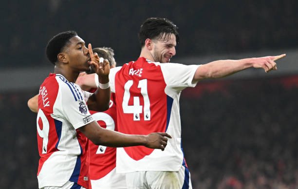 munii🧃 tweet media