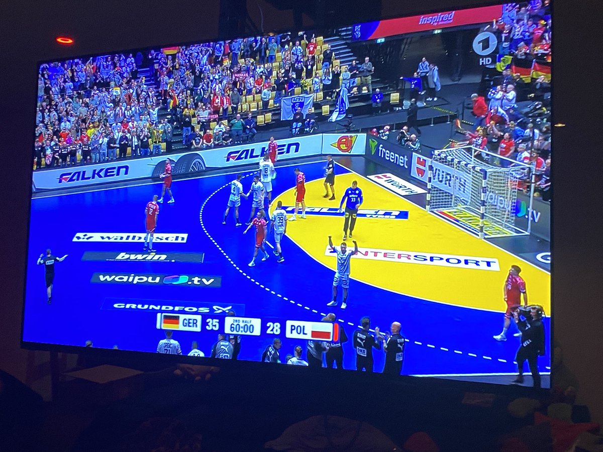 Super Einstand für <a href="/DHB_Teams/">DHB_Nationalteams</a> 
Klasse!