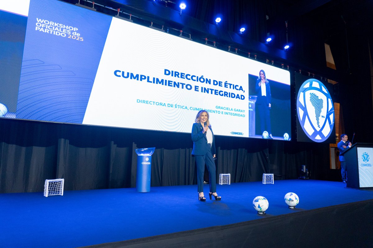 CONMEBOL's tweet photo. Charla sobre el Código de Ética de la CONMEBOL y el comportamiento de los Oficiales de Partido. ✍🏼

#CreeEnGrande https://t.co/hGnRAi7LMw