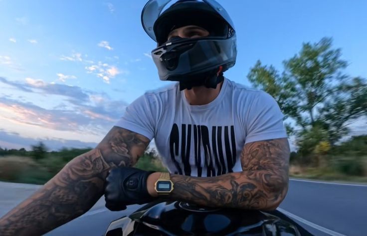 songur talaz yakut (@yakuttalaz) on Twitter photo 