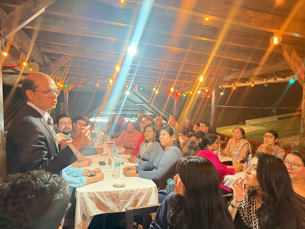 IndiaInGuate's tweet photo. Ambassador @manojifs had a meaningful interaction with #ITECalumni from #ElSalvador, recognizing their accomplishments and contributions in various fields. The discussion focused on the transformative impact of the #ITECprogram in enhancing skills and fostering capacity-building https://t.co/ID0JAvrjRM