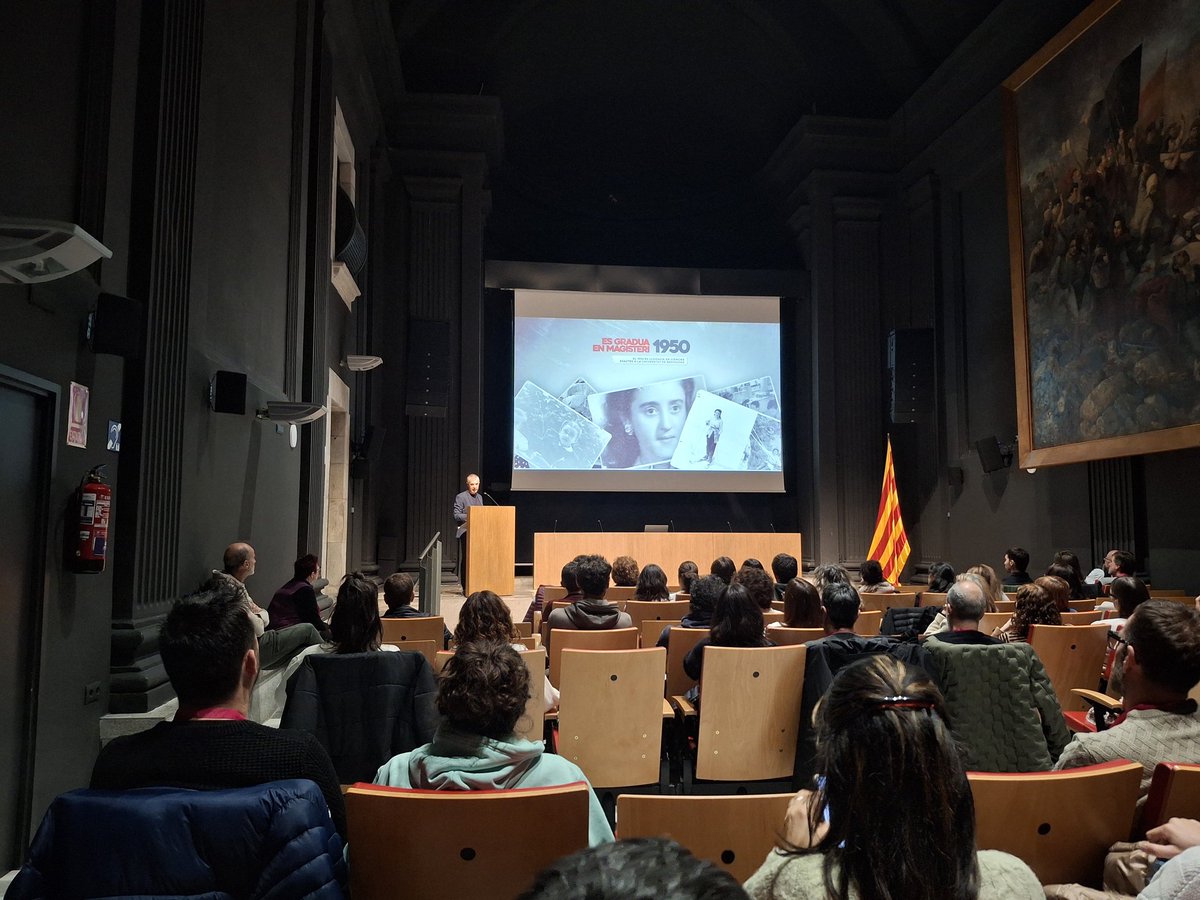 pastorcatala's tweet photo. Primera comunitat de pràctica de centres de la primera i segona edició #STEAMcat als SSTT de Girona. Amb tallers de conversa, presentació del projecte @Fcreativacio i de la càtedra M. Antònia Canals a càrrec d'@AngelAlsinaP de la @UdGEducacioPsic. Tancament amb visita al #GAMAR. https://t.co/0aolwd6Yi6