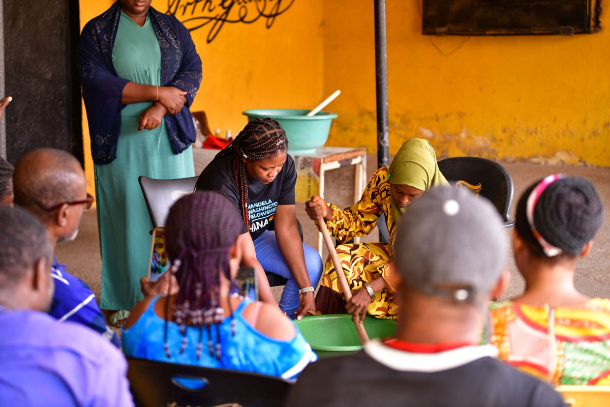 WashFellowship's tweet image. #MWF Alumni Shaibu Fuseini and Gifty Adzigbey collaborated on a life skills training workshop for students and people with disabilities (PWDs) through the Mandela Day Service Grant. 15 PWDs were empowered with technical skill start-up kits to launch their own businesses!