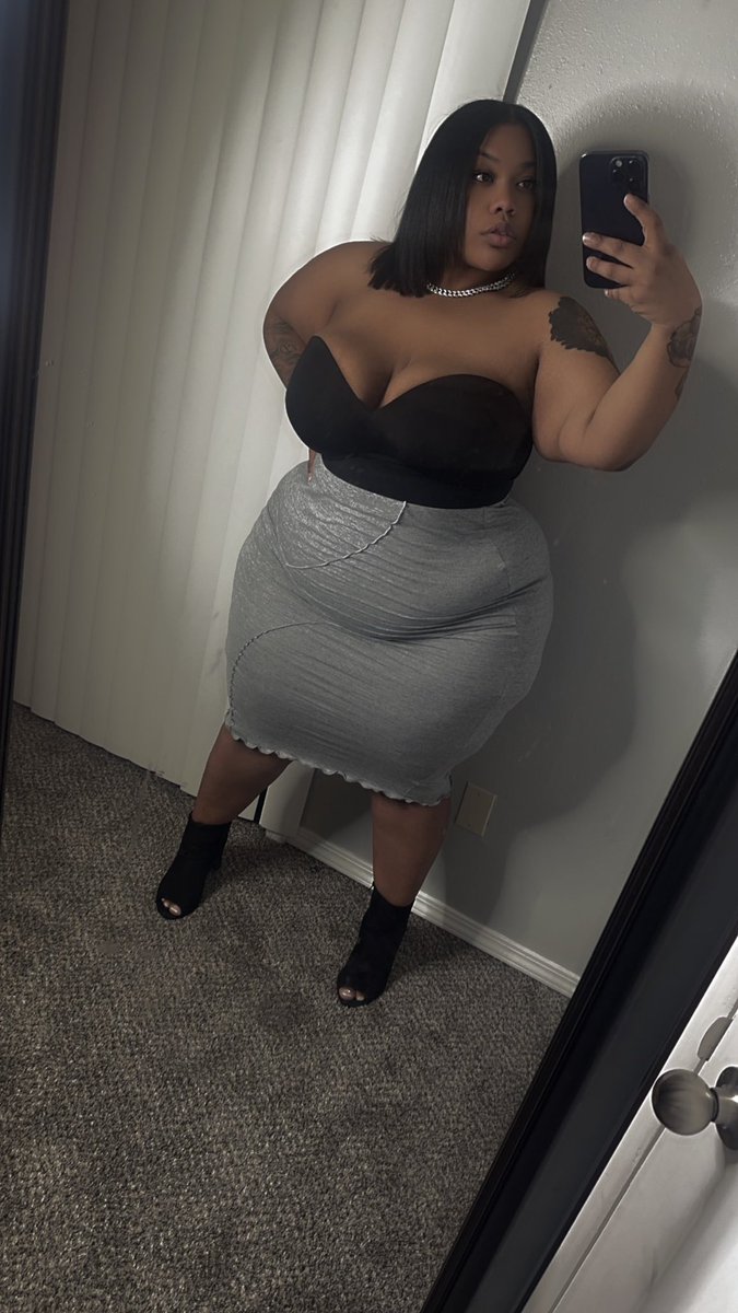 queenjudy23's tweet photo. “I am, I can, I will, I do” 

It’s Giving GROWTH 🥰📈

#model #fashion #BRI #plussizeedition https://t.co/pMOpUqiHCN
