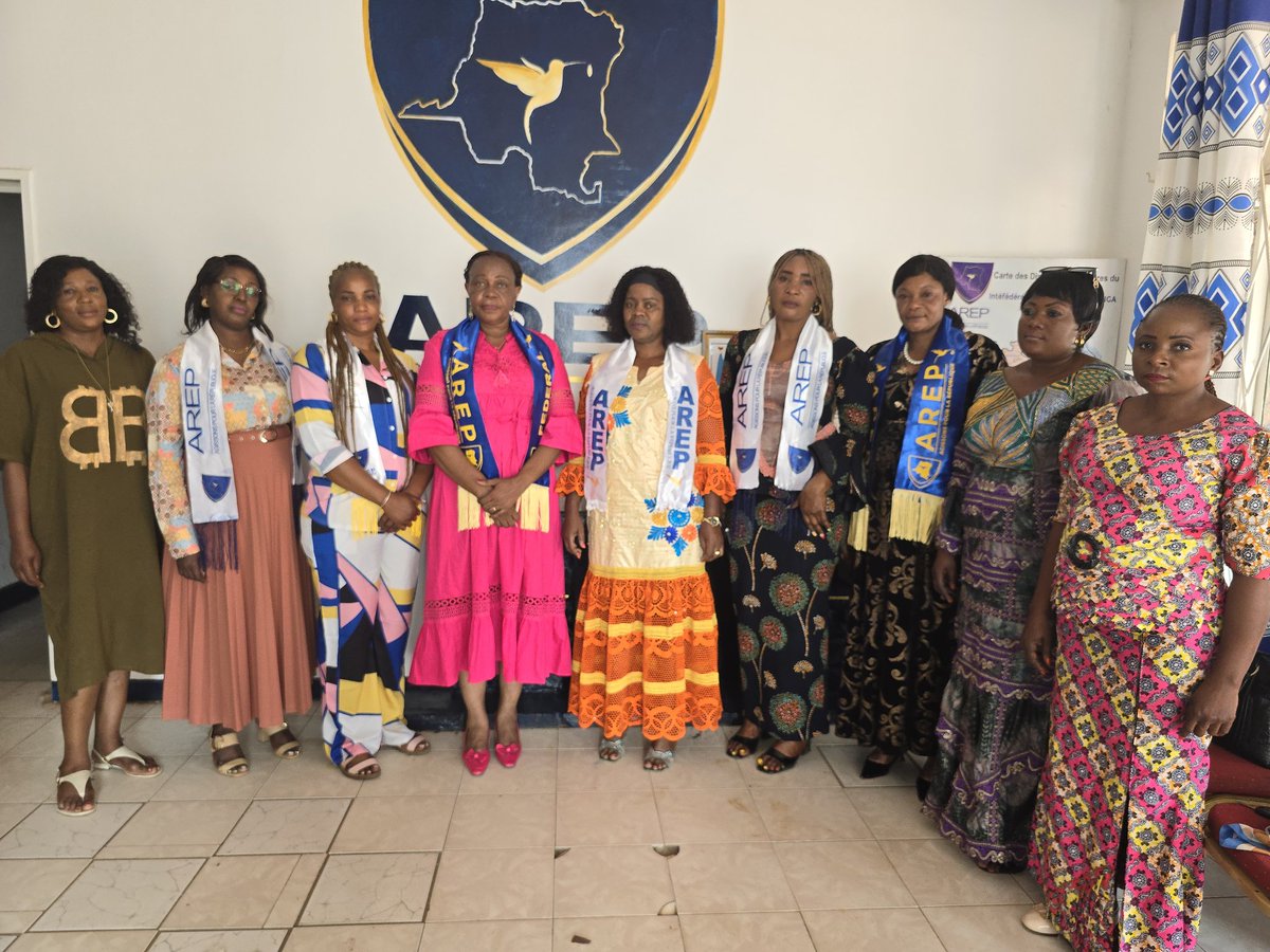 LongaMandela1's tweet photo. #Lubumbashi : Mme #Adèle #YULA et le fédéral d'#AREP #Haut-#Katanga engagent des discussions sur le développement du parti cher à #Guy #LOANDO à travers un travail de fidélisation des membres. Elle a reçu mandat du SG #Camy-#richard #KALELE en appui à la nouvelle dynamique https://t.co/fsYvgYP7sq